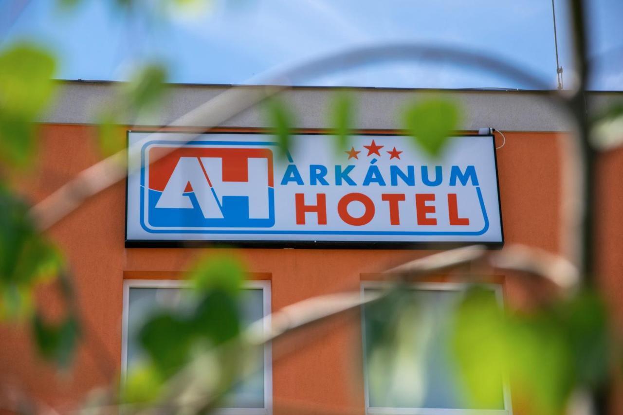 Arkanum Hotel Balatonmáriafürdő エクステリア 写真