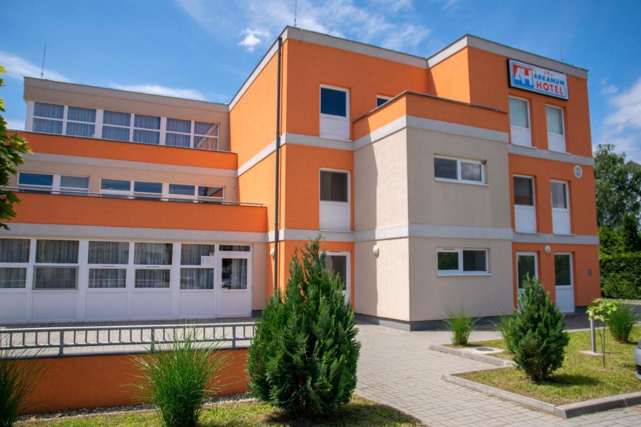 Arkanum Hotel Balatonmáriafürdő エクステリア 写真