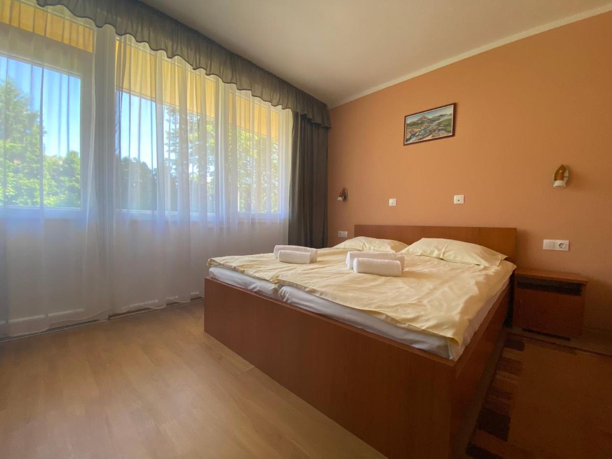 Arkanum Hotel Balatonmáriafürdő エクステリア 写真