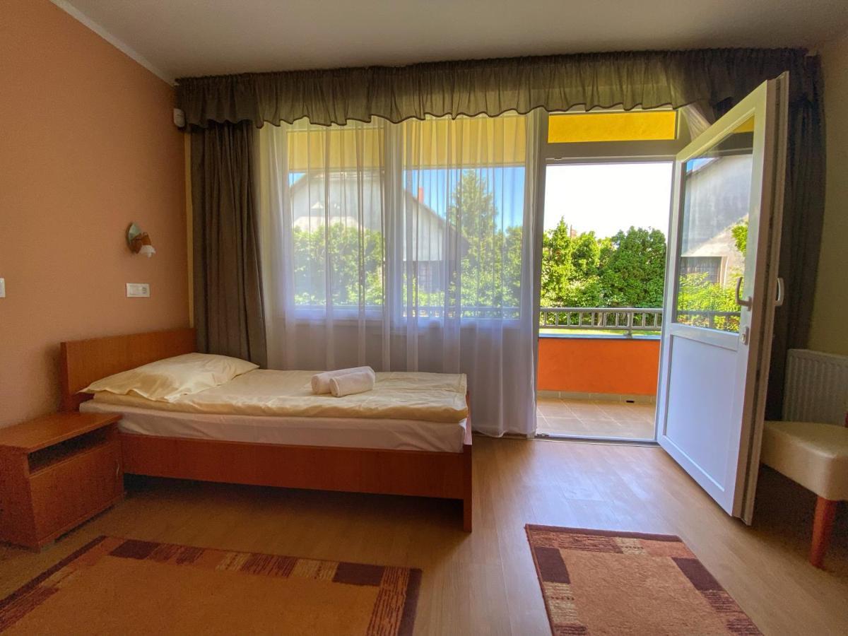 Arkanum Hotel Balatonmáriafürdő エクステリア 写真